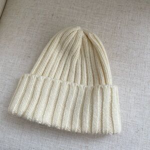 Cream GAP Beanie
